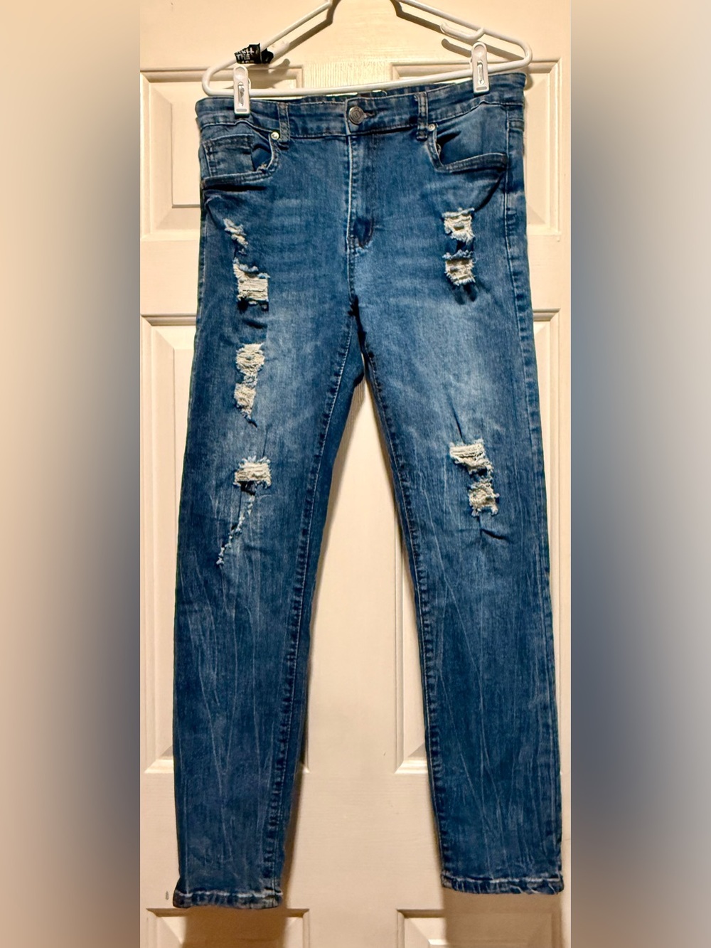 Men's Blue Distressed Slim Jeans